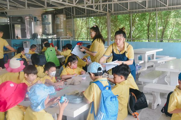 โรงเรียนปรีชานุศาสน์